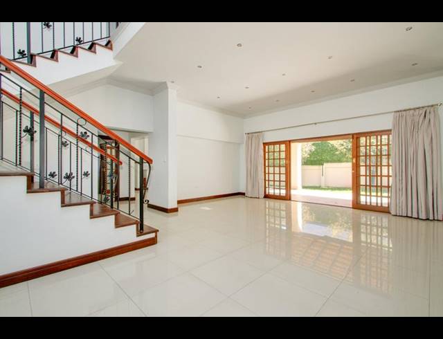 4 BEDROOM PROPERTY TO RENT IN BRYANSTON